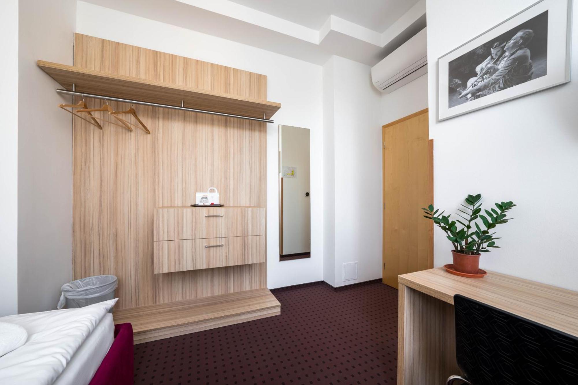 Mini Hotel Akord Ostrava Dış mekan fotoğraf